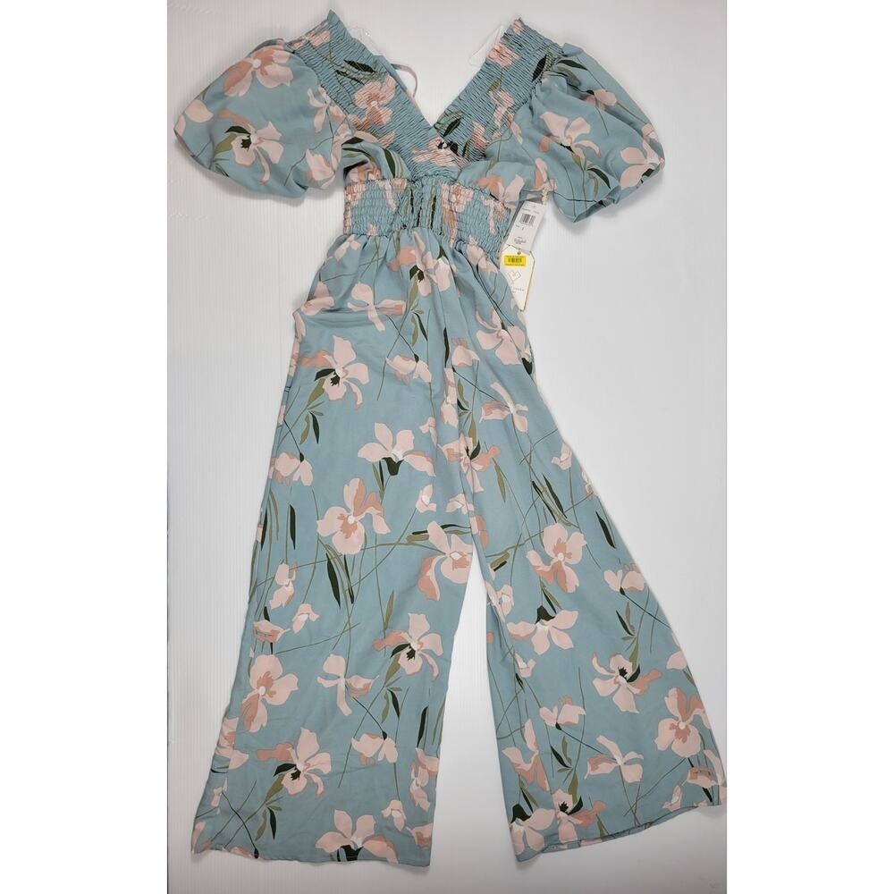 NWT Love & Piece Destiny Blue Mauve Womens Small Floral Spring Summer Romper‎